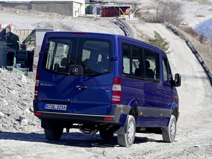  Mercedes-Benz Sprinter 4x4 2009 года  (фото 6 из 11)